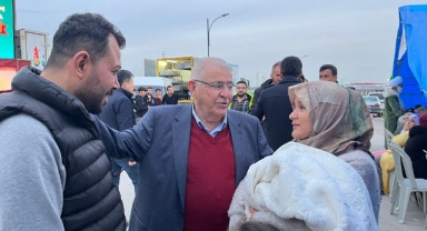 Bakan Kasapoğlu, EXPO 2023 alanındaki depremzedelerle bir araya geldi