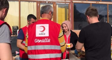 Başkan Çelik: Organize kötülük sadece Kızılay’a değil, yardım bekleyen afetzede ve hastalara yapılıyor