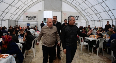 Başkan Güngör, Ramazan’ın Son Gününde de Vatandaşlarlaydı