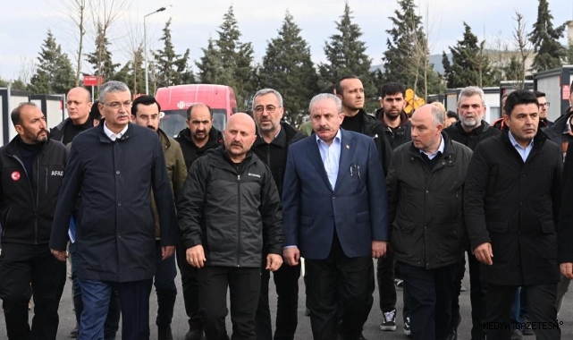 Başkan Güngör, TBMM Başkanı Şentop ile Geçici Barınma Merkezlerini Ziyaret Etti