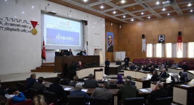 Deprem Sonrası İlk Meclis Toplandı