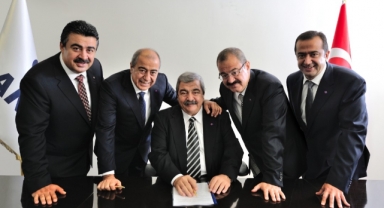 GAZİANTEPLİ SANAYİCİDEN ‘İŞİMİZİN BAŞINDAYIZ’ ÇAĞRISI