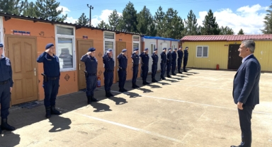 Karaman Valisi Tuncay Akkoyun Ekinözü'nde İlçe Emniyet Amirliği ve İlçe Jandarma Komutanlığını Ziyaret Etti*