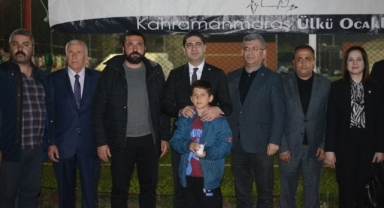 MHP'li Özdemir Kahramanmaraş'ta depremzede vatandaşlarla iftar yaptı
