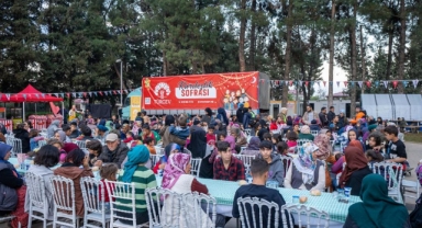 TÜRGEV Kardeşlik Sofrasını Türkoğlu’nda kurdu