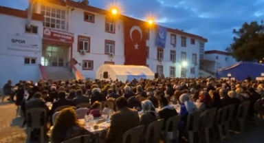 Ülkü Ocakları, Kahramanmaraş'ta depremde kaybettiğimiz canlarımız ve depremzedeler için iftar verdi!