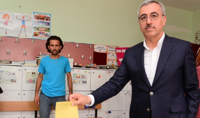 Başkan Güngör; “Seçimin Ülkemiz ve Milletimiz İçin Hayırlı Olmasını Diliyorum”