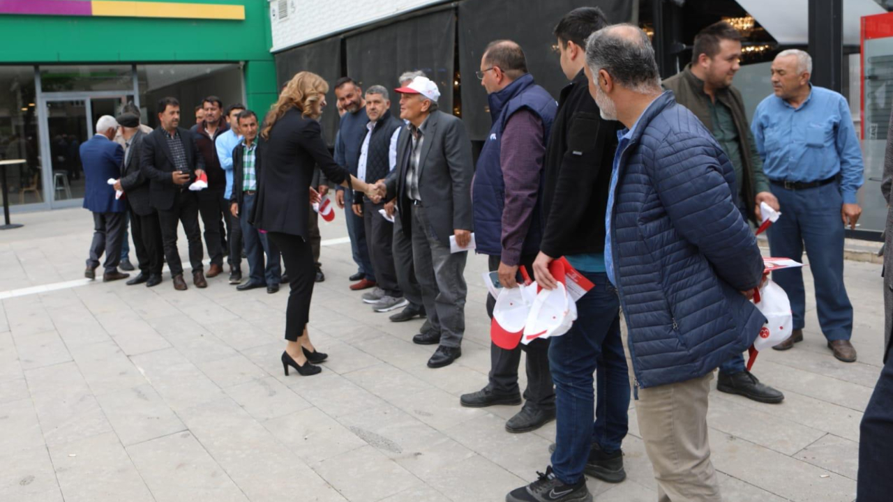 *ÇİFTÇİLERİMİZ KAFALARINDA SORU İŞARETİ OLMADAN ÜRETECEK ŞEHRİMİZ KAZANACAK!*