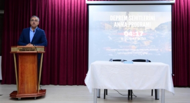 Depremde Hayatını Kaybedenler Dualarla Anıldı