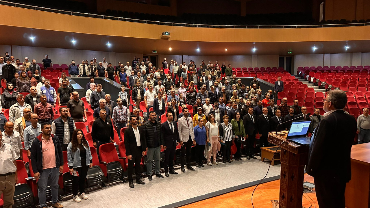 Doç. Dr. Turan Şahin seçim güvenliği ve sadık kurulları eğitimi verdi
