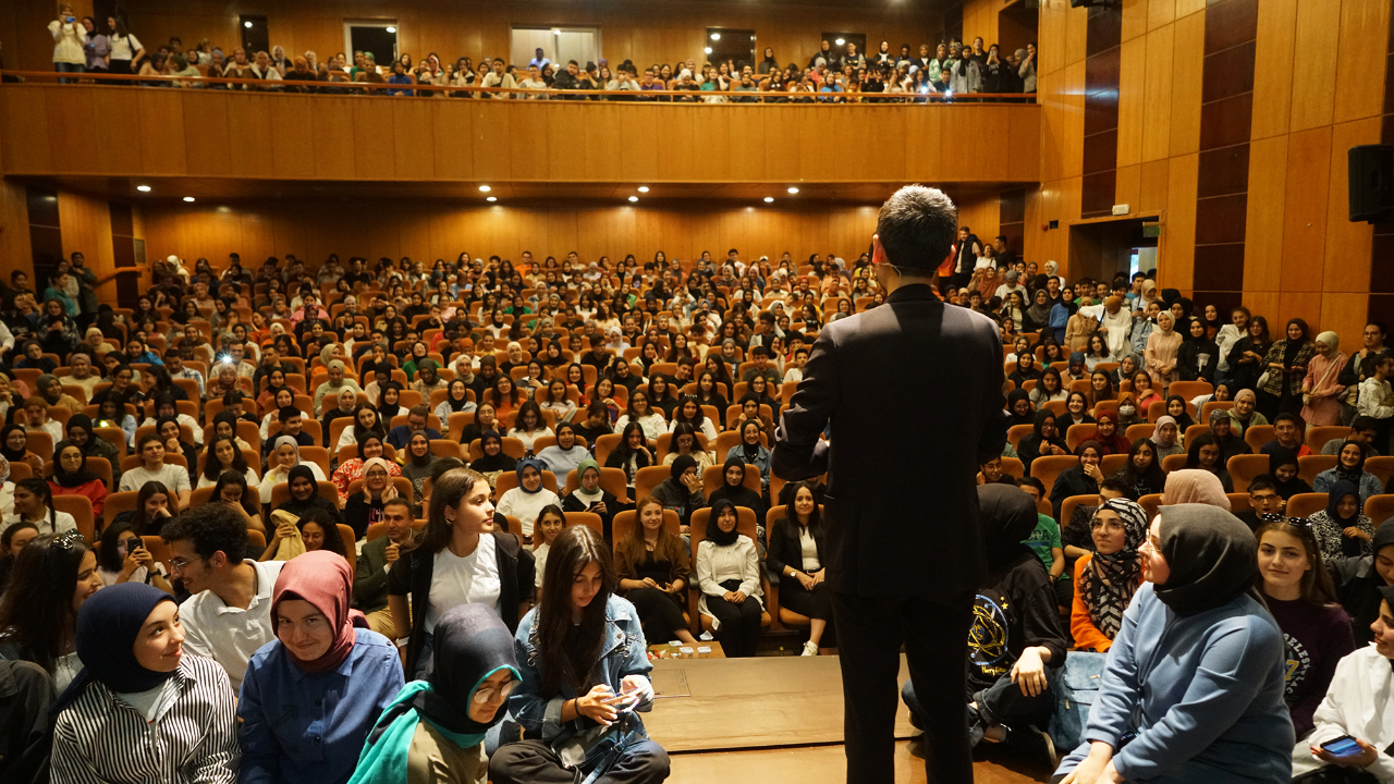 Gri Koç, Öğrencilere Birbirinden Değerli Bilgiler Aktardı