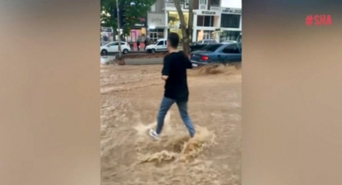 Kahramanmaraş'ta sağanak yağış hayatı olumsuz etkiledi