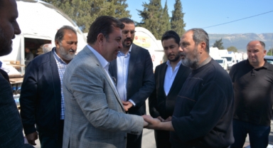 MİLLETVEKİLİ ADAYI GEZGİNÇ, ESNAFLARIMIZ GELECEĞE UMUTLA BAKIYOR!