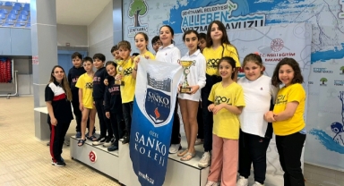 SANKO OKULLARININ YÜZME BAŞARISI