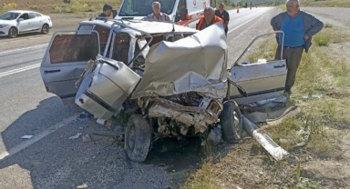 Afşin’de iki otomobil çarpıştı: 1 ölü 7 yaralı