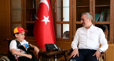 Başkan Güngör, 1. Sınıf Öğrencisi Muhammet’le Buluştu