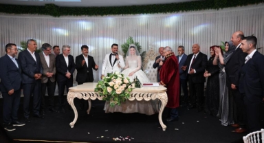 BERBEROĞLU AİLESİNİN MUTLU GÜNÜ