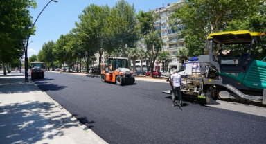 Binevler Bölgesi Cadde Yenileme Çalışmalarında Asfalt Serimi de Başladı