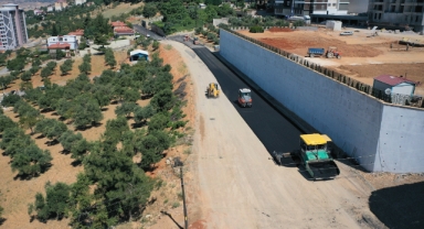 Büyükşehir’den Cumhuriyet Mahallesi’nde Asfalt Çalışması