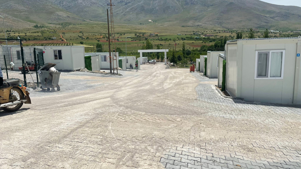 Büyükşehir, Nurhak ve Ekinözü Konteyner Kent’te Alt ve Üstyapı Uygulamalarını Tamamladı