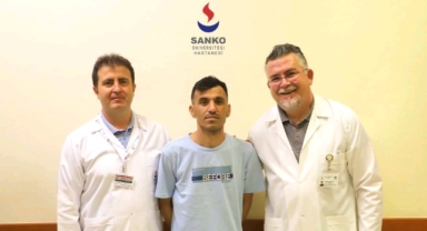 GÜNEY KORE’DEN ŞİFA İÇİN SANKO ÜNİVERSİTESİ HASTANESİ’NE GELDİ