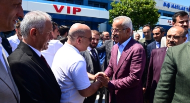 HORON EŞLİĞİNDE ÇOŞKULU KARŞILAMA