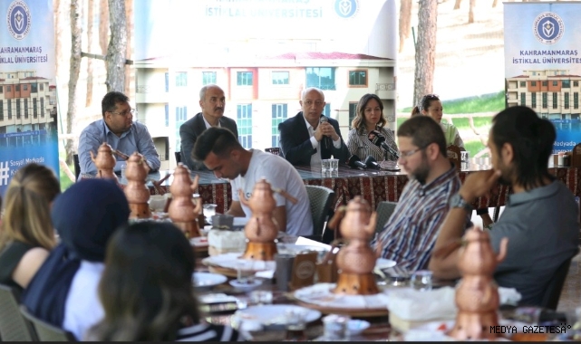KİÜ’DEN DEPREMZEDE ÖĞRENCİLERE MORAL VE PSİKOTEKNİK DESTEK ETKİNLİĞİ