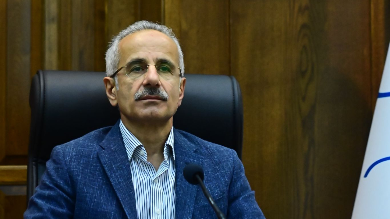 ULAŞTIRMA VE ALTYAPI BAKANI URALOĞLU’NDAN ‘TAHIL KORİDORU’ AÇIKLAMASI