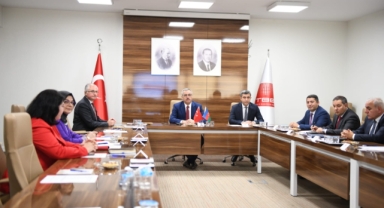 Başkan Güngör, Başkentte Azerbaycan Heyetiyle Bir Araya Geldi