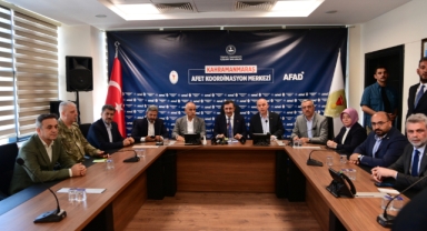 Cumhurbaşkanı Yardımcısı Yılmaz; “Asrın Felaketinden Asrın Dayanışmasıyla Ayağa Kalkıyoruz”