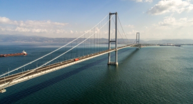 KÖRFEZİ 1.5 SAATTEN 6 DAKİKAYA DÜŞÜREN OSMANGAZİ KÖPRÜSÜ 7 YAŞINDA!