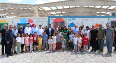 SANKO Holding, Kahramanmaraş merkezli depremlerden etkilenen öğrencilerin eğitimine destek olmak amacıyla Milli Eğitim Bakanlığı’na 5 bin adet tablet bağışladı.