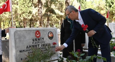 Şehitler Kabirleri Başında Dualarla Yâd Edildi