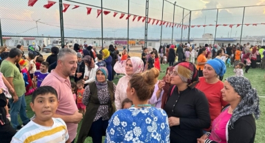 Kahramanmaraş’ta depremzede çocuklar aileleriyle eğlendi