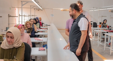 Türkiye’nin ilk Belediye tekstil fabrikası Elbistan’da açıldı