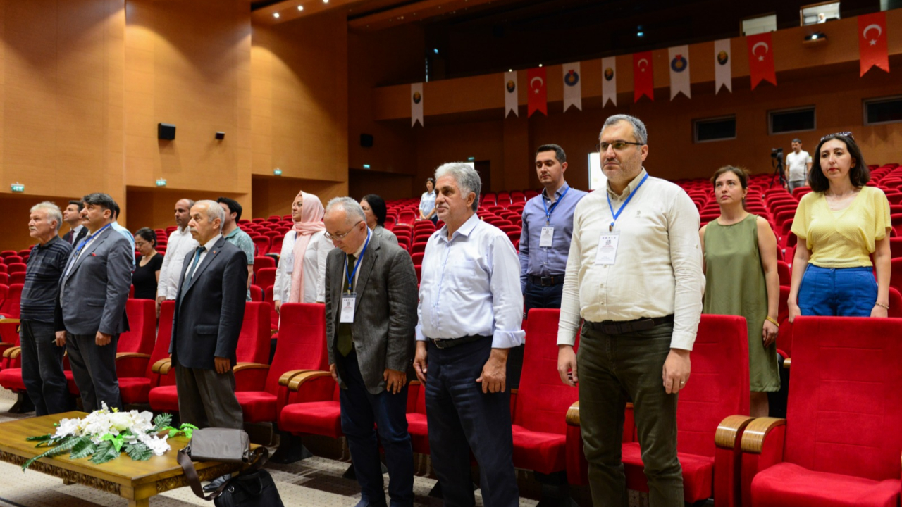 7. Uluslararası Uygulamalı Dilbilimde Araştırmalar Kongresi KSÜ’de Başladı