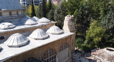 Büyükşehir, İnşaat Atıkları ve Enkaz Kalıntılarını Temizlemeyi Sürdürüyor