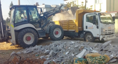 Büyükşehir, İnşaat Atıklarını Temizliyor