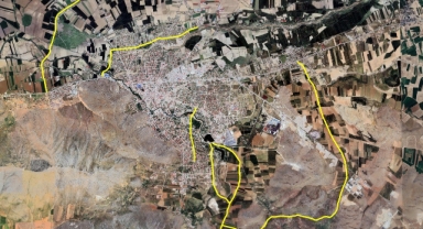 Elbistan’da yıkılan ve ağır hasar bağımsız bölüm sayısının 20 bine yaklaştığını hatırlattı.