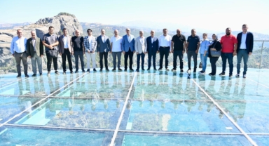 Güngör ve Kirişci, Ali Kayası Cam Teras’ta İncelemelerde Bulundu