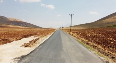 Kırsal Mahalle Yolları Büyükşehir’le Yenileniyor