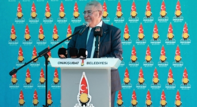 Onikişubat Belediyesi, yaz yüzme kurslarını muhteşem törenle tamamladı