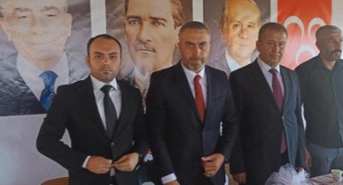 Pazarcık MHP İlçe Başkanı Mustafa Tepedibi Mazbatasını aldı