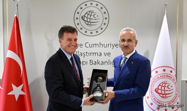 ULAŞTIRMA VE ALTYAPI BAKANI ABDULKADİR URALOĞLU İLE KKTC BAYINDIRLIK VE ULAŞTIRMA BAKANI ERHAN ARIKLI GÖRÜŞMESİ…