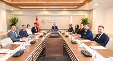 URALOĞLU: “KUŞAK VE YOL FORUMU HAZIRLIKLARI VE DİĞER İŞ BİRLİĞİ KONULARIMIZI ELE ALDIK”