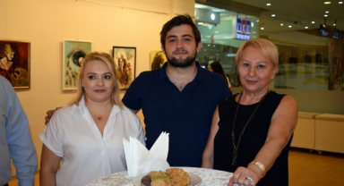 - ZAMANA DOKUNMAK TEMALI AMAZON KADINLAR RESİM SERGİSİ
