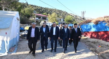 Başkan Güngör ve Vali Ünlüer, Ziyaretlerini Pazarcık’ta Sürdürdü