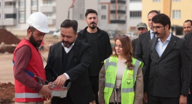 Elbistan Belediyesi’nin ücretsiz sosyal konut projesinin temeli atıldı