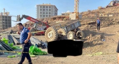 Kahramanmaraş’ta traktör devrildi sürücü öldü