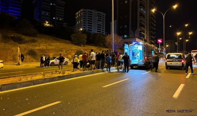 Refüje çarpan motosiklet sürücüsü yaralandı